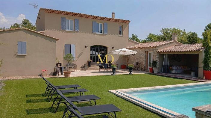 Image No.2-4 Bed House for sale