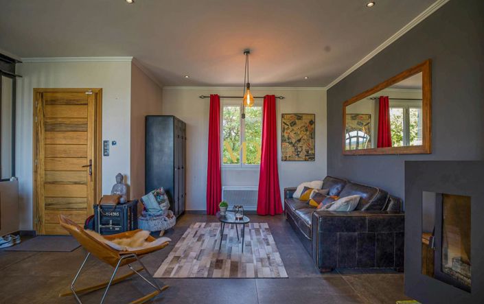 Image No.6-4 Bed House for sale