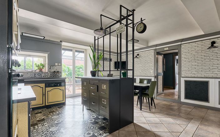 Image No.9-4 Bed House for sale