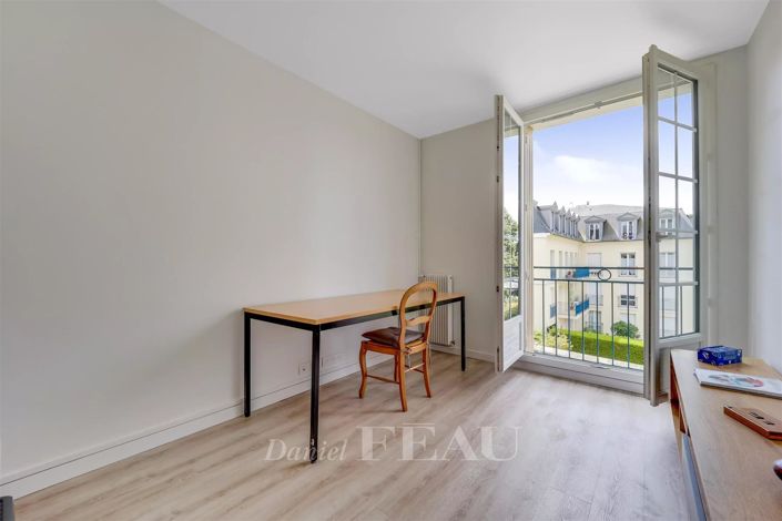 Image No.8-Appartement de 3 chambres à vendre à Versailles