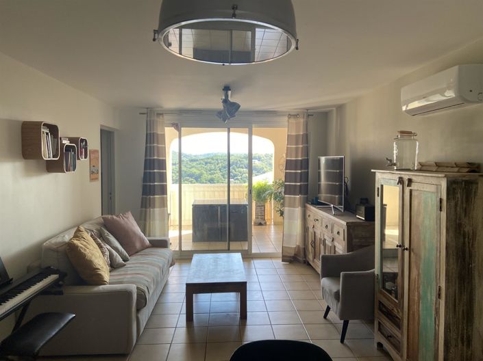 Image No.2-Appartement de 2 chambres à vendre à La Garde-Freinet