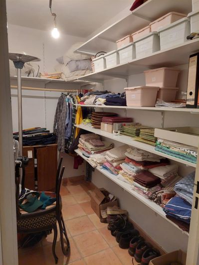 Image No.17-4 Bed House for sale