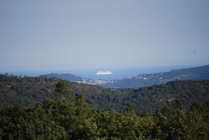 Image No.20-4 Bed House for sale