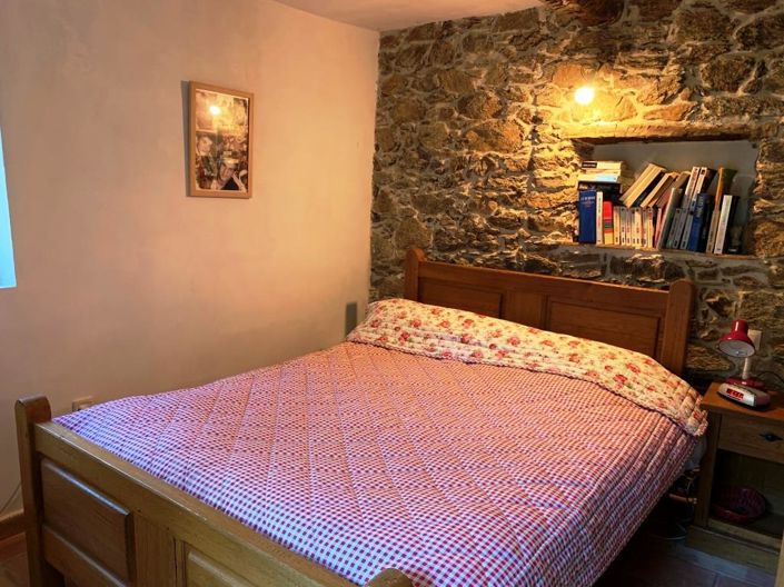 Image No.8-3 Bed House for sale