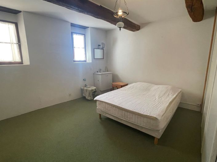 Image No.6-3 Bed House for sale