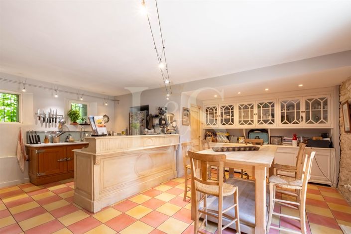 Image No.11-6 Bed House for sale