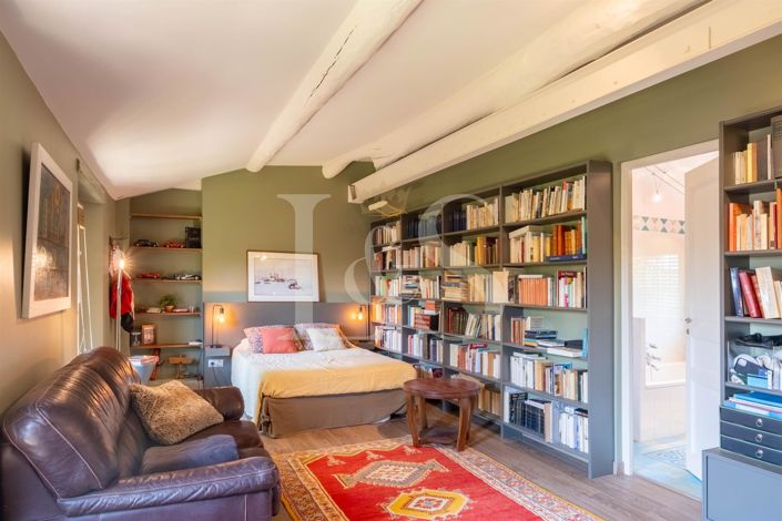 Image No.14-6 Bed House for sale