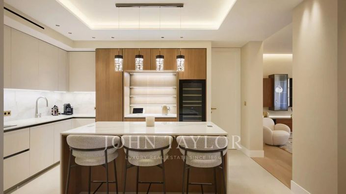 Image No.10-3 Bed Apartment for sale