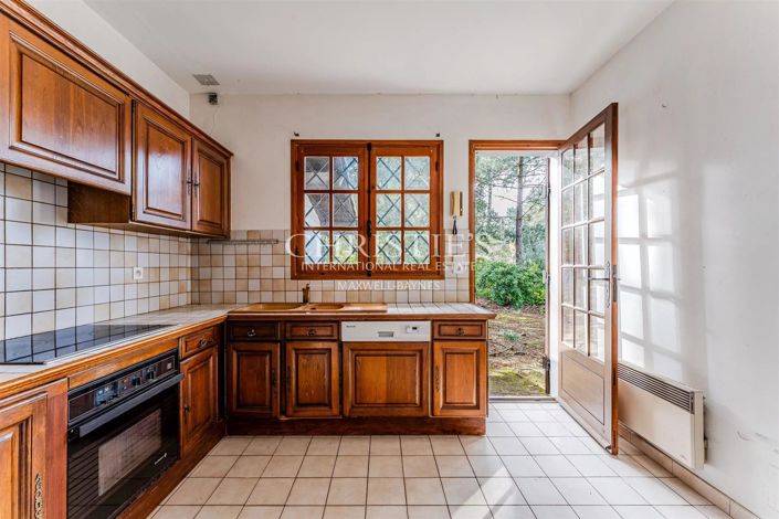 Image No.13-3 Bed House for sale