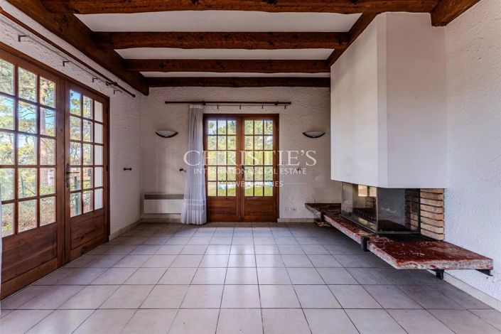 Image No.14-3 Bed House for sale