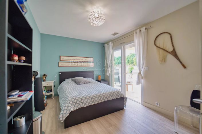 Image No.15-4 Bed House for sale