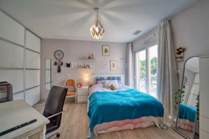 Image No.16-4 Bed House for sale