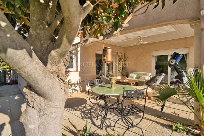 Image No.3-4 Bed House for sale