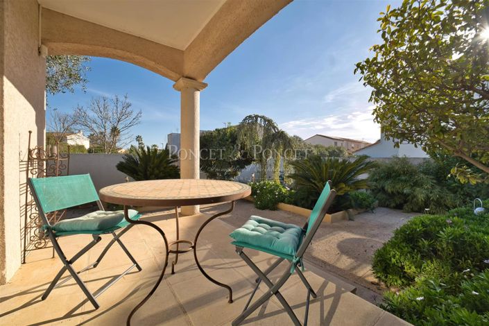 Image No.5-4 Bed House for sale