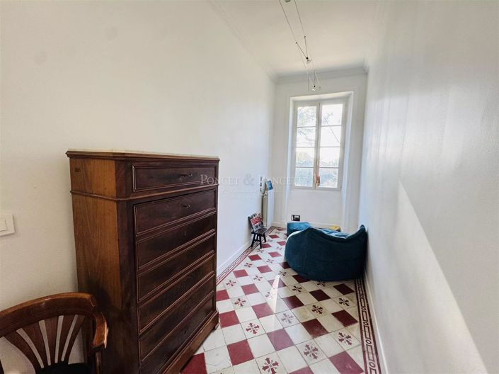 Image No.12-3 Bed House for sale