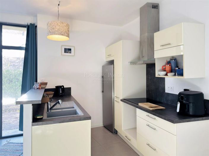 Image No.20-3 Bed House for sale