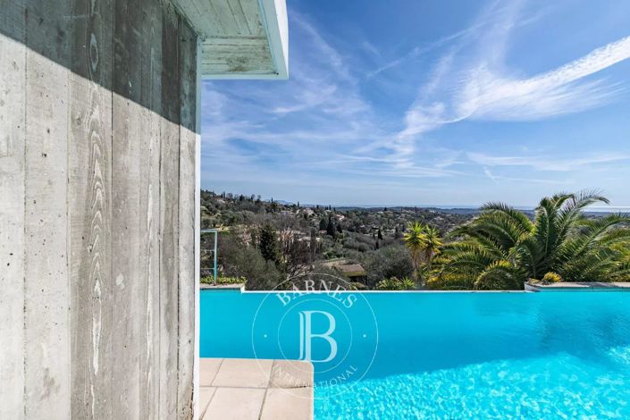 Image No.16-4 Bed House for sale