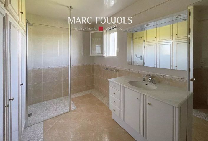 Image No.17-3 Bed House for sale