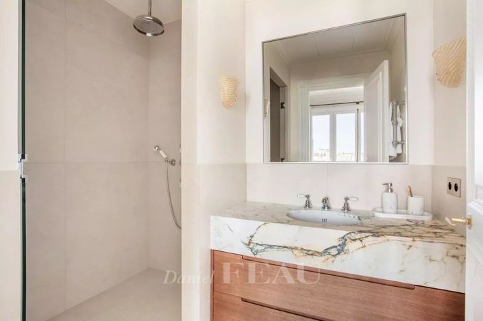 Image No.12-3 Bed Apartment for sale