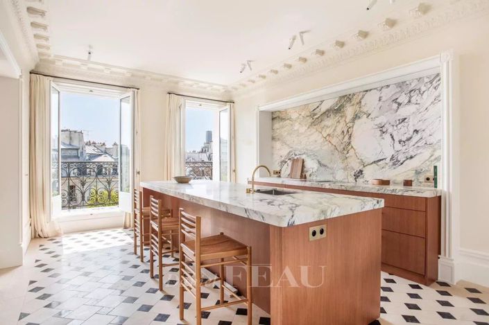 Image No.8-3 Bed Apartment for sale