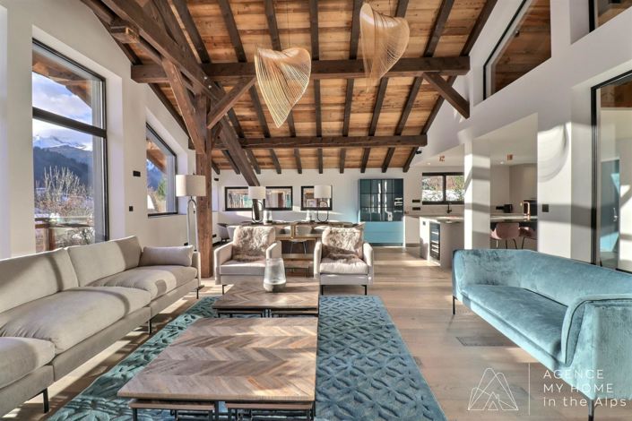 Image No.26-5 Bed Property for sale