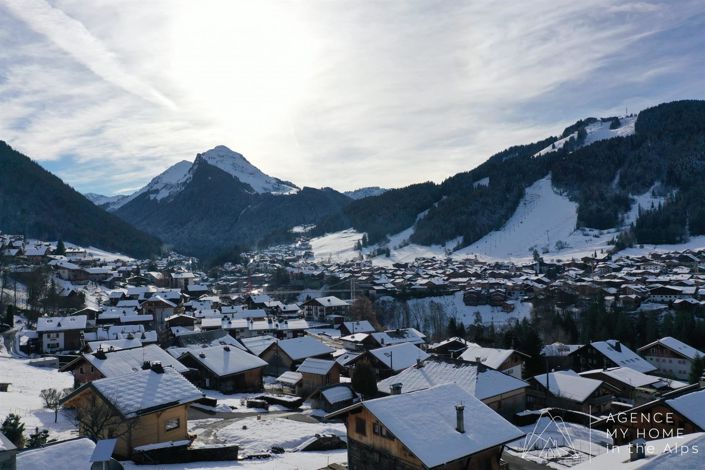 Image No.5-5 Bed Property for sale