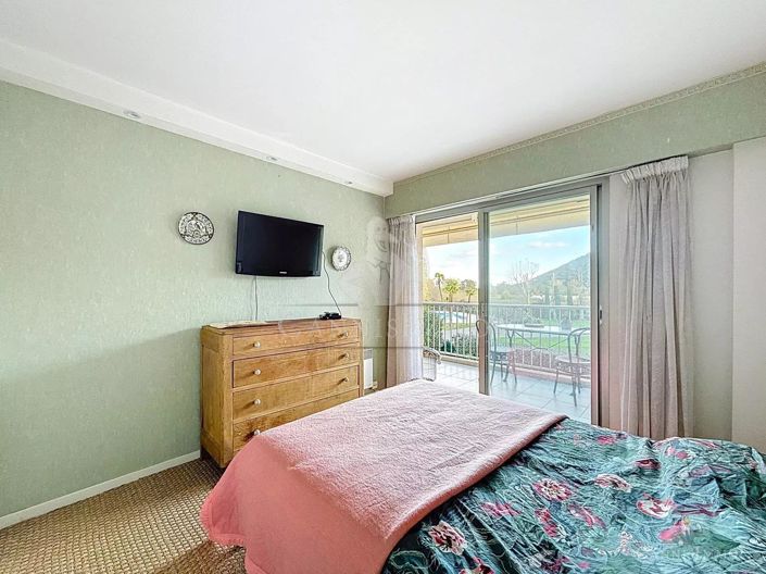 Image No.11-1 Bed Apartment for sale