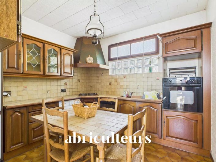 Image No.3-4 Bed Apartment for sale