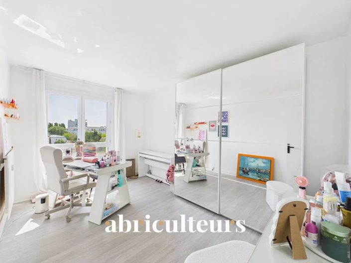 Image No.8-Apartment for sale