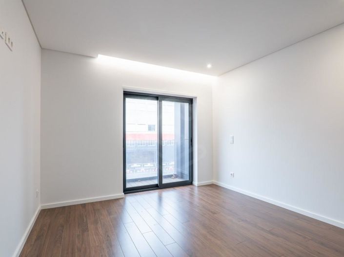 Image No.14-3 Bed Apartment for sale