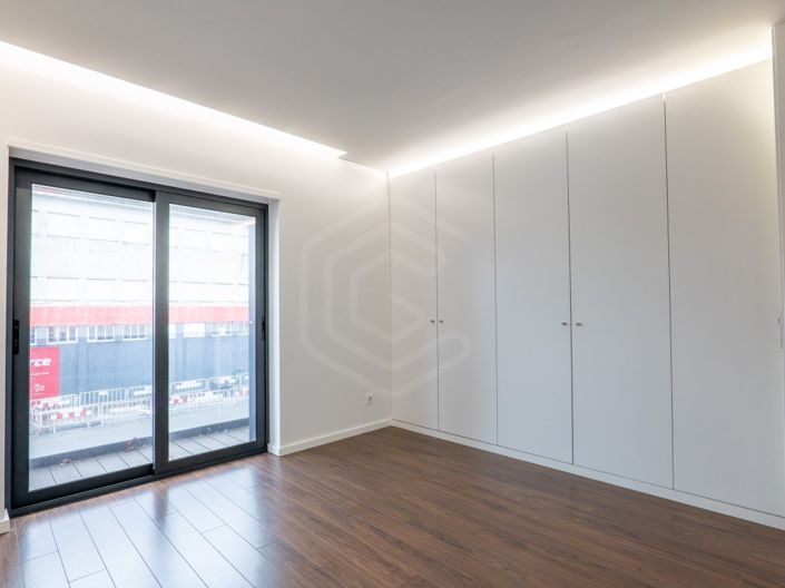 Image No.23-Appartement de 3 chambres à vendre à Porto