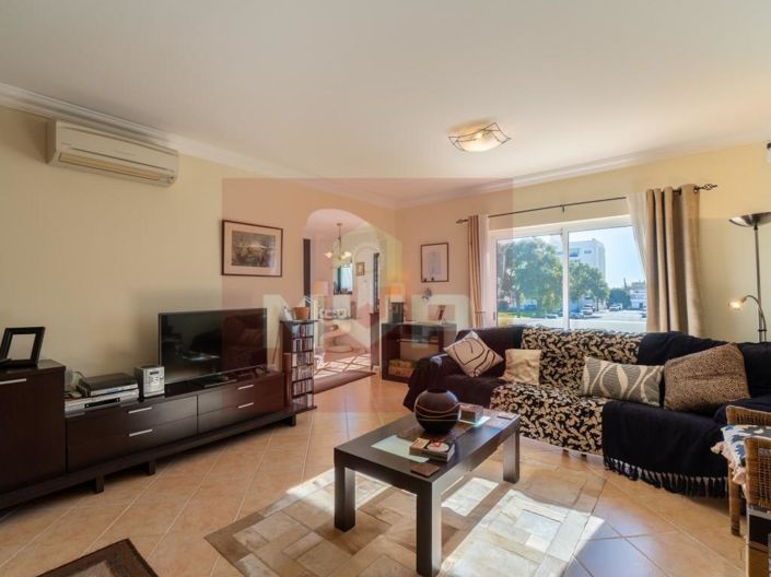 Image No.13-3 Bed House for sale