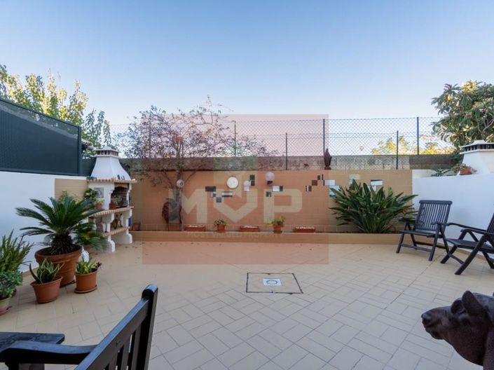 Image No.25-3 Bed House for sale