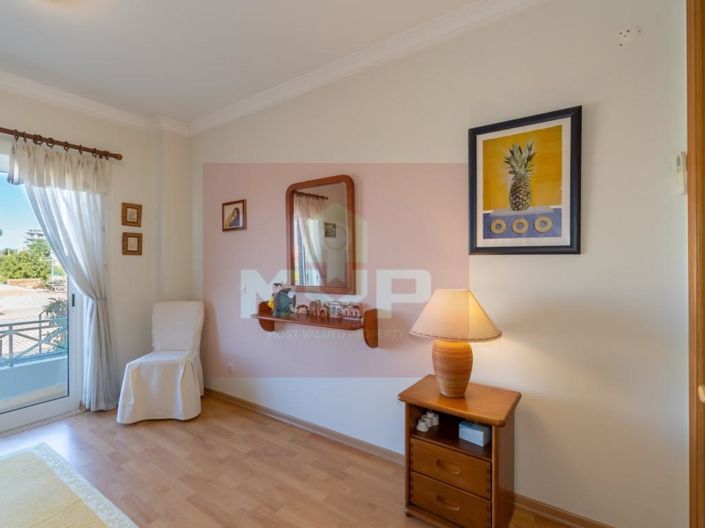 Image No.26-3 Bed House for sale