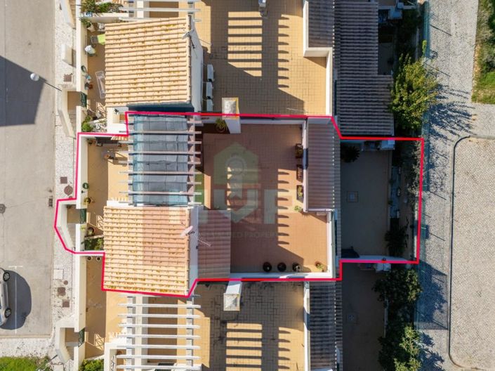 Image No.3-3 Bed House for sale