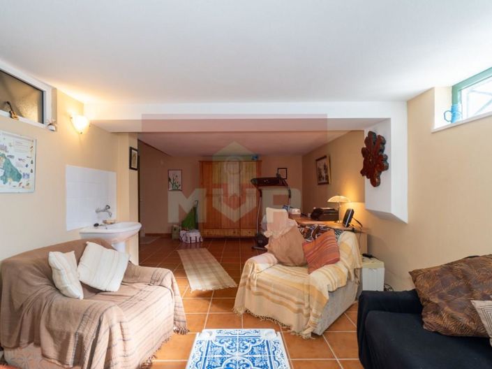 Image No.34-3 Bed House for sale