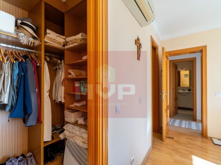 Image No.45-3 Bed House for sale