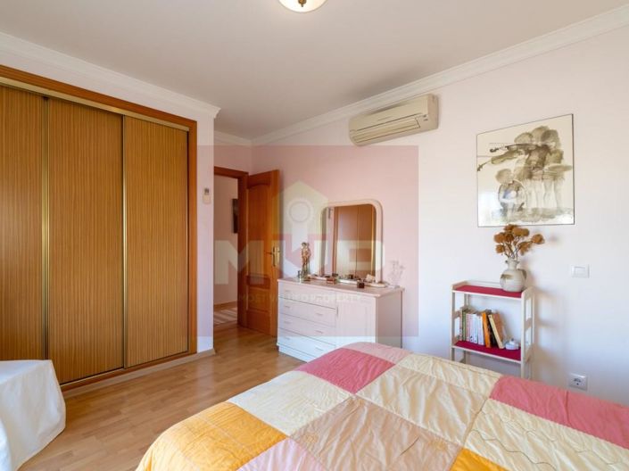 Image No.49-3 Bed House for sale