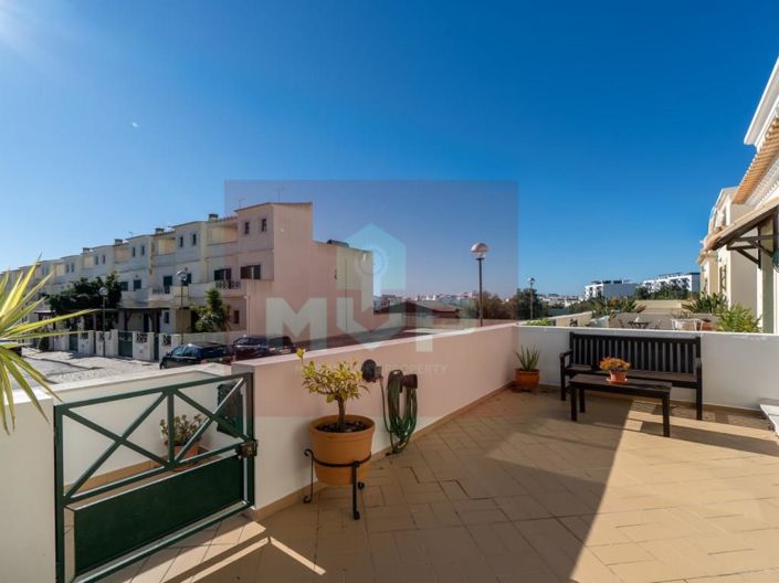 Image No.5-3 Bed House for sale