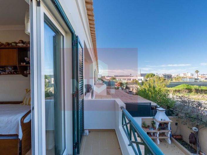 Image No.56-3 Bed House for sale