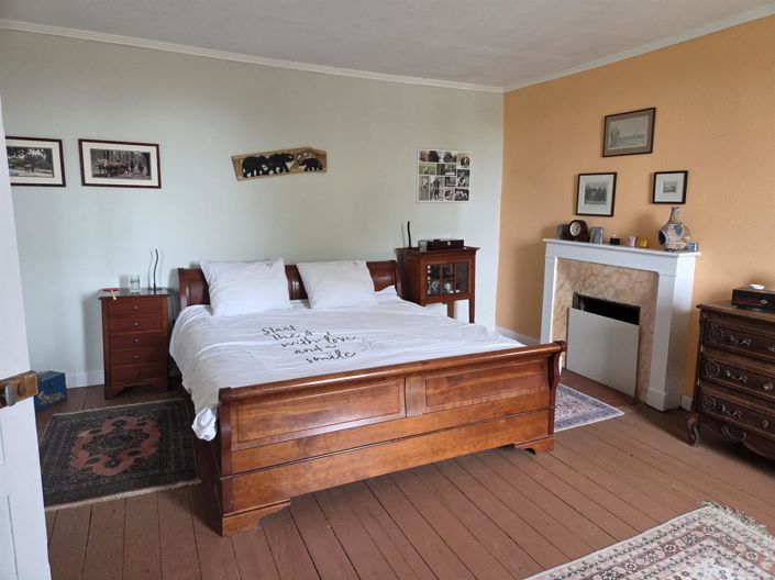 Image No.10-5 Bed House for sale