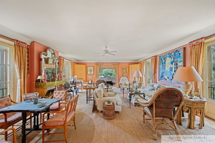 Image No.14-7 Bed House for sale