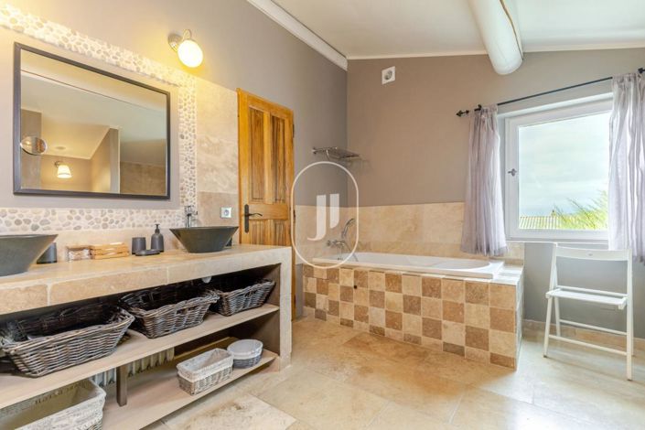 Image No.10-Maison de 10 chambres à vendre à Apt