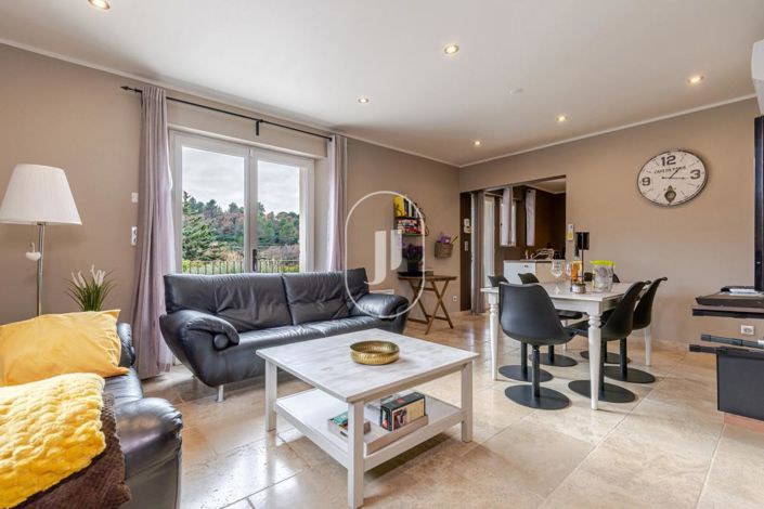 Image No.4-Maison de 10 chambres à vendre à Apt