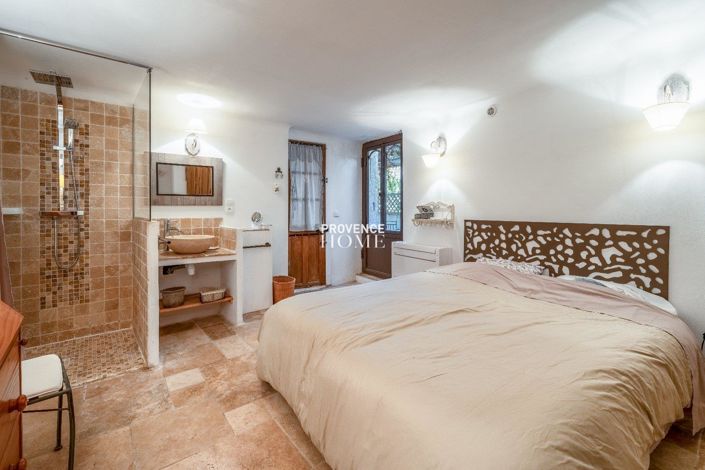 Image No.6-2 Bed House for sale