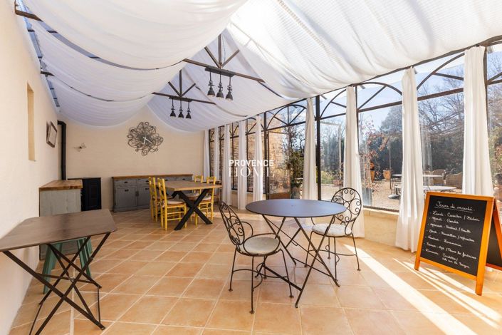 Image No.12-7 Bed Property for sale