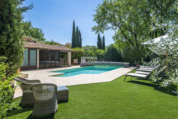 Image No.4-7 Bed Property for sale