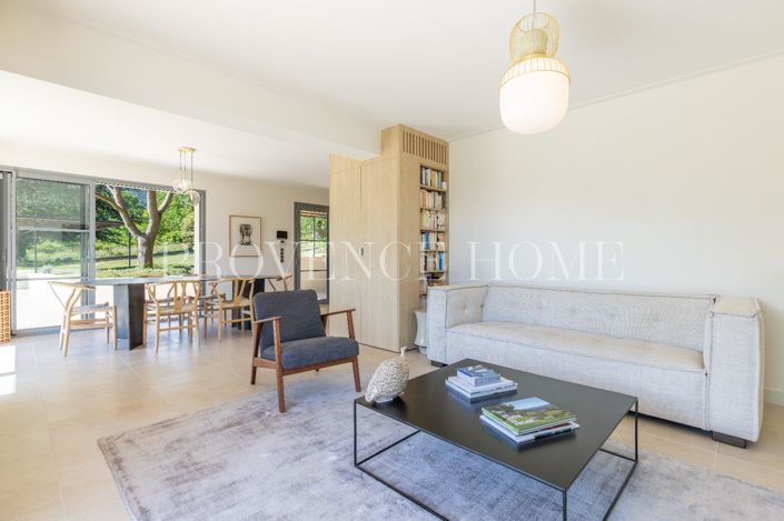 Image No.4-5 Bed House for sale