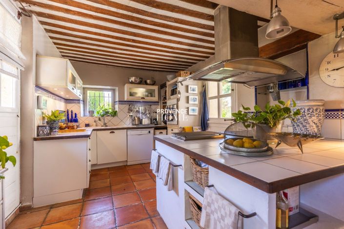 Image No.6-3 Bed House for sale