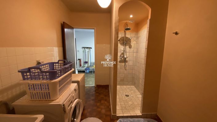 Image No.16-3 Bed House for sale